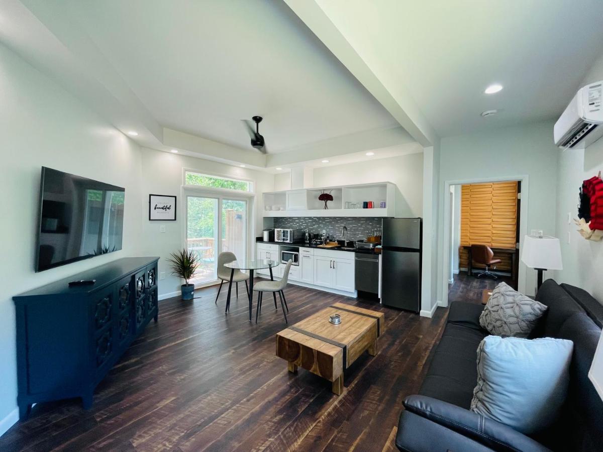 Sonsak - Unit 3 Apartment Шарлотсвил Екстериор снимка